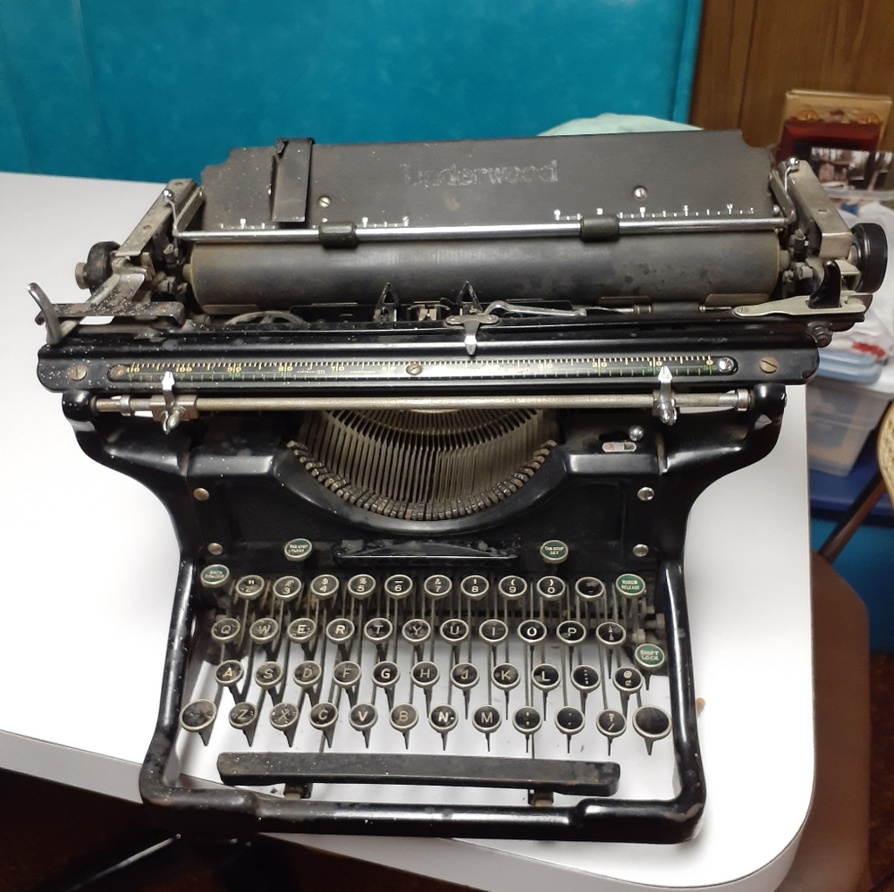 Antique Underwood typewriter 1930's.